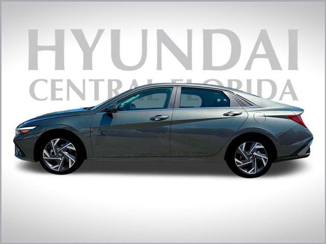 new 2025 Hyundai Elantra car, priced at $26,044