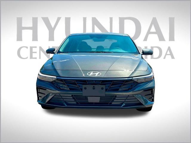 new 2025 Hyundai Elantra car, priced at $26,044