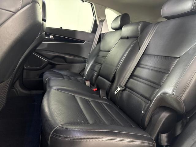 used 2018 Kia Sorento car, priced at $15,750