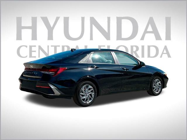 new 2024 Hyundai Elantra car, priced at $24,020