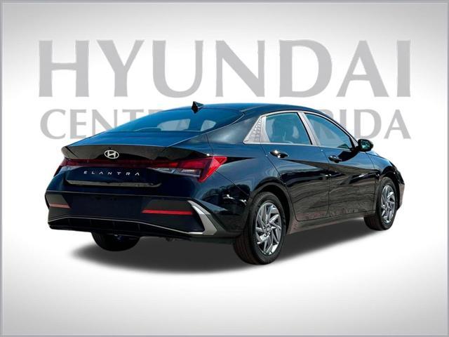 new 2024 Hyundai Elantra car, priced at $24,020