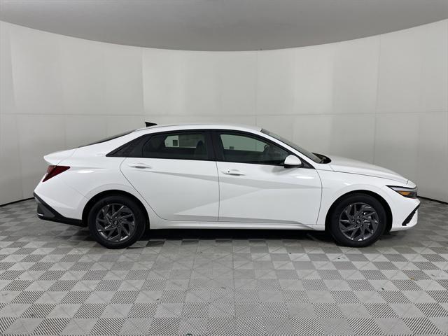 new 2024 Hyundai Elantra car, priced at $23,291