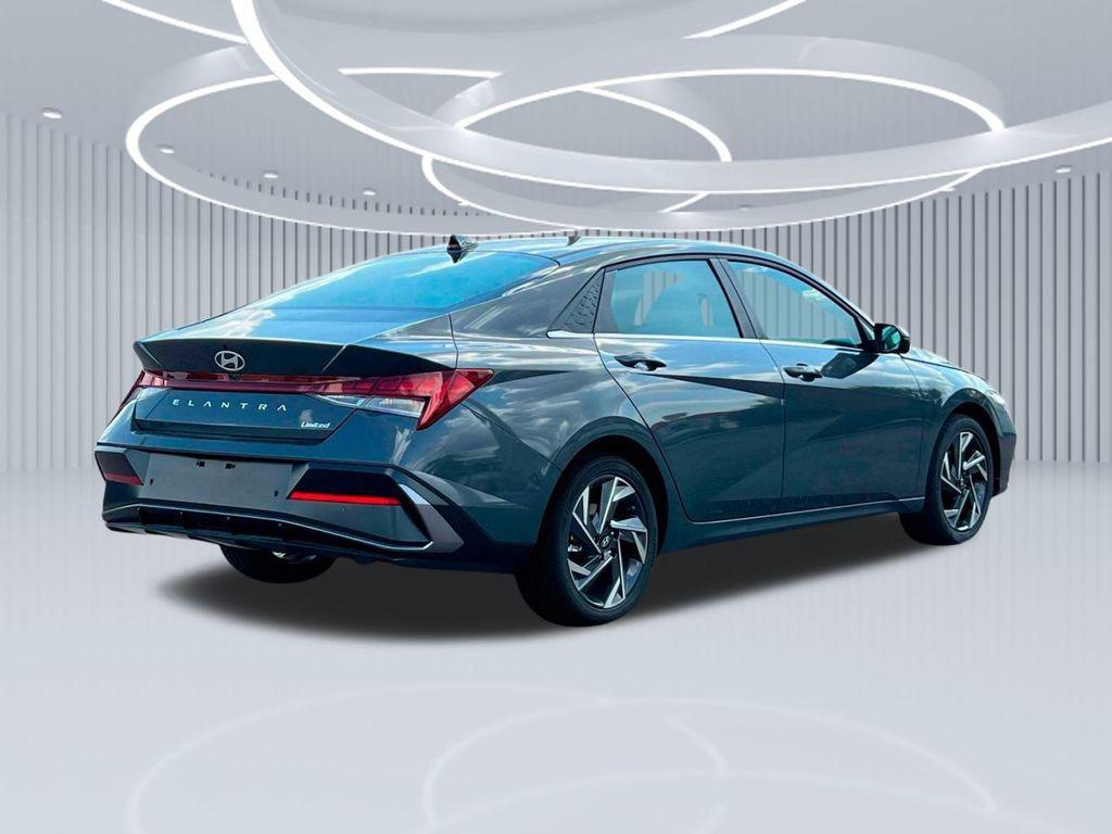 new 2025 Hyundai Elantra car, priced at $26,666