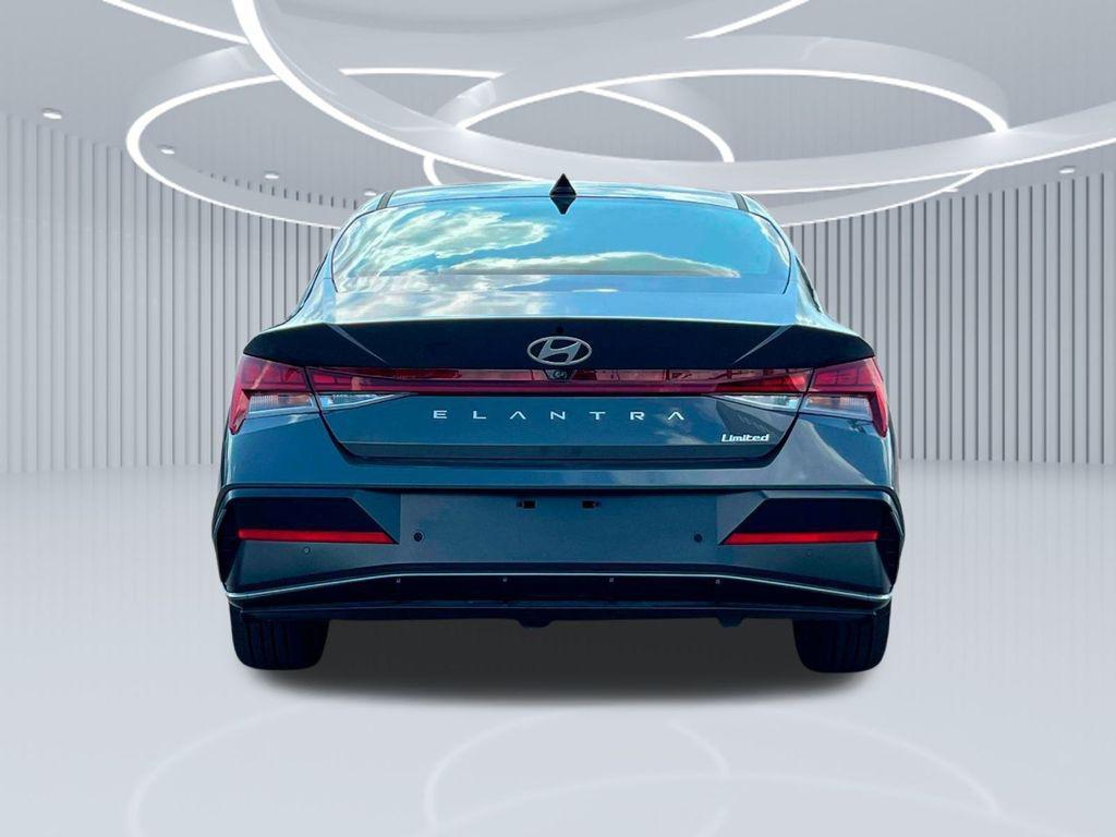 new 2025 Hyundai Elantra car, priced at $26,666