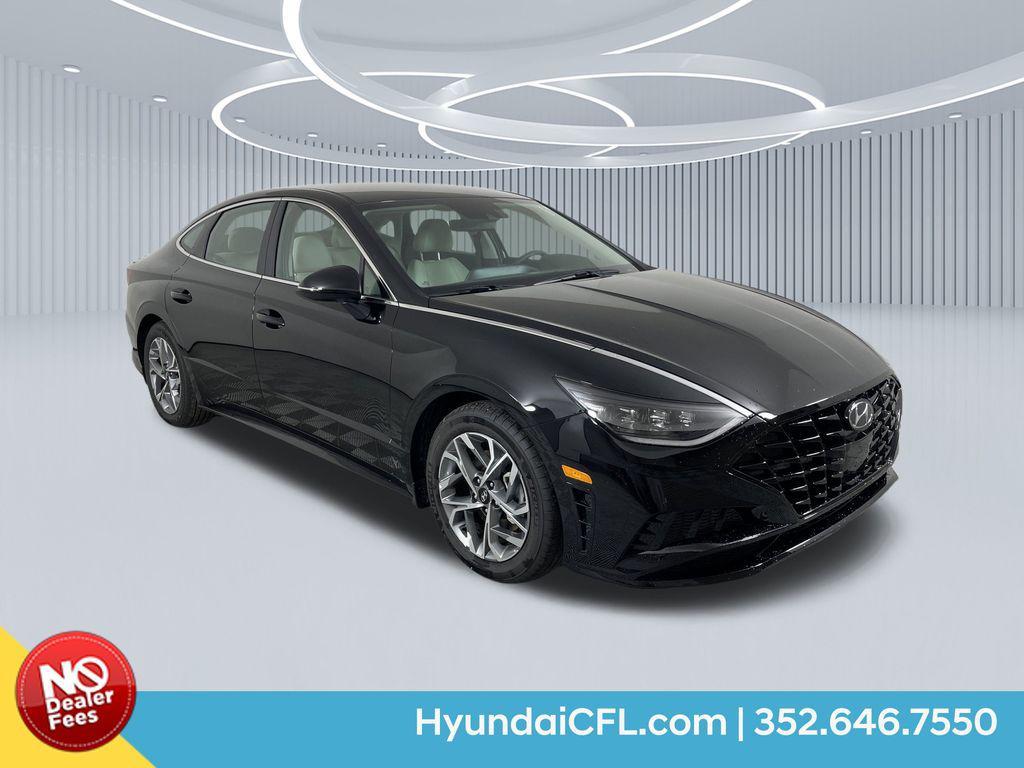 new 2025 Hyundai Venue car, priced at $24,226