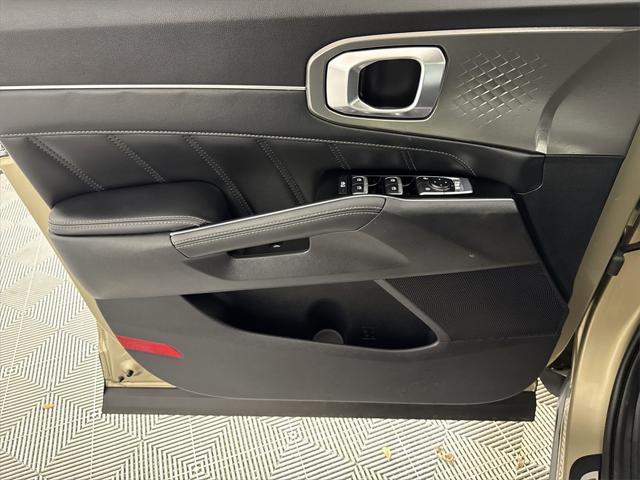 used 2021 Kia Sorento car, priced at $26,922
