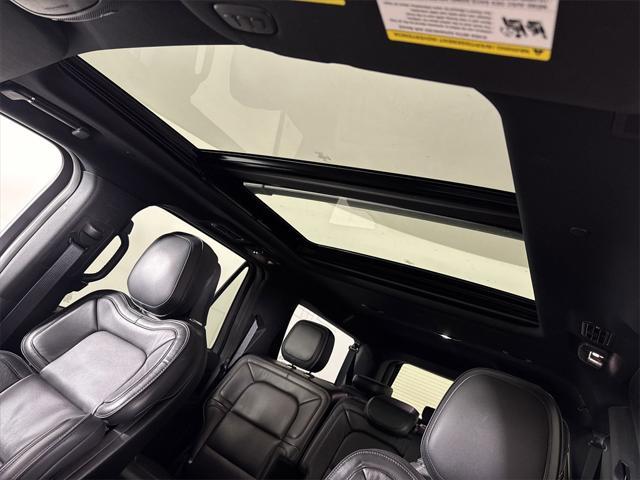 used 2019 Lincoln Navigator L car, priced at $38,500