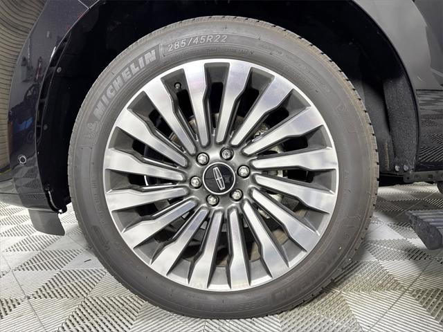 used 2019 Lincoln Navigator L car, priced at $38,500