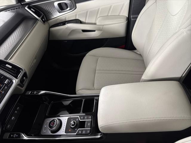 used 2023 Kia Sorento Plug-In Hybrid car, priced at $39,500