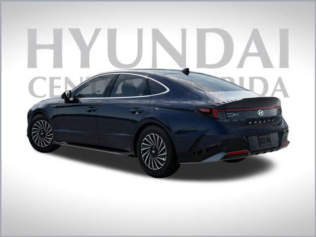 new 2025 Hyundai Sonata Hybrid car, priced at $38,042