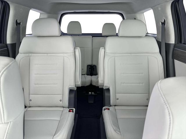 new 2025 Hyundai Santa Fe car, priced at $46,332