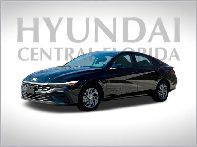 new 2024 Hyundai Elantra car, priced at $24,040