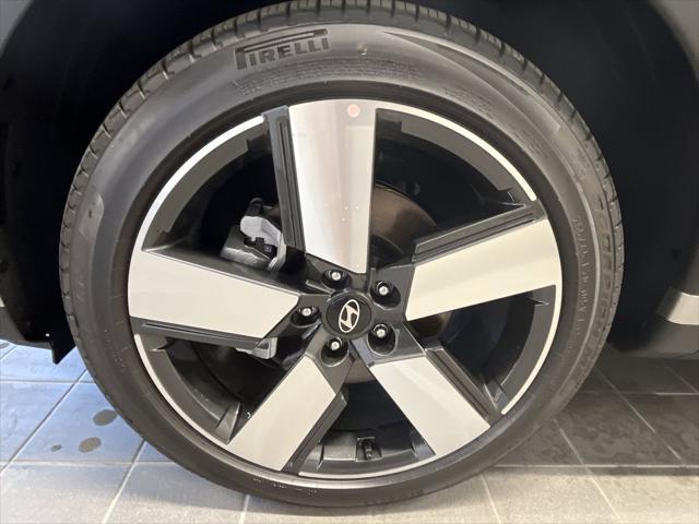 new 2024 Hyundai Santa Fe car, priced at $40,885