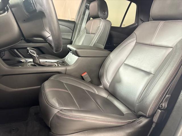 used 2022 Chevrolet Traverse car, priced at $31,500