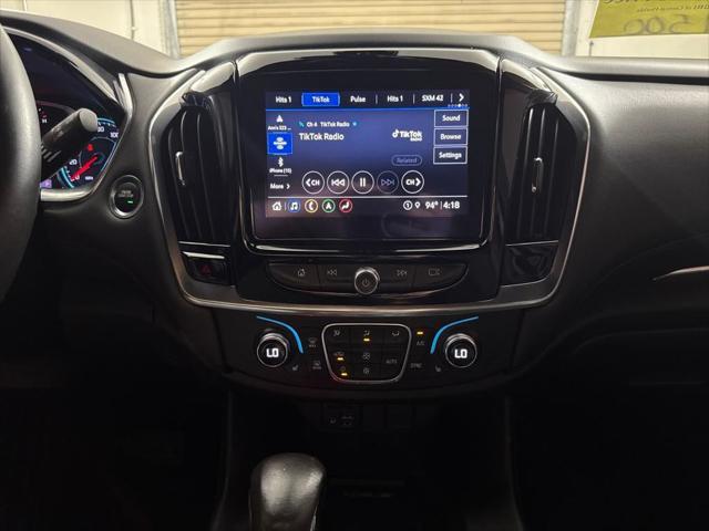 used 2022 Chevrolet Traverse car, priced at $31,500