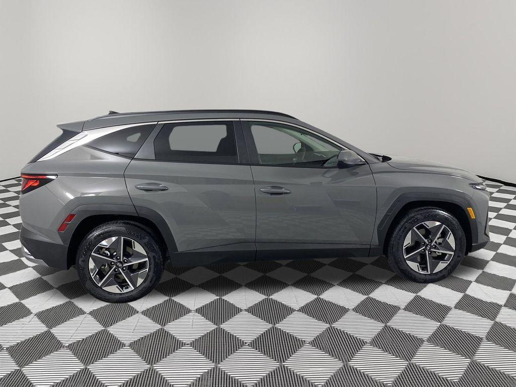 new 2025 Hyundai Tucson car, priced at $30,805