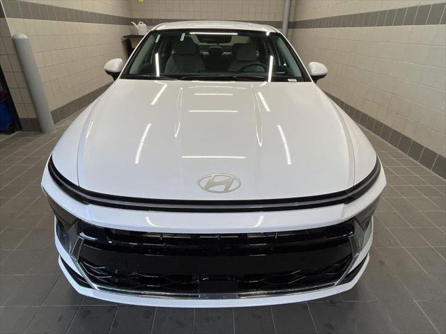 new 2025 Hyundai Sonata car, priced at $27,886