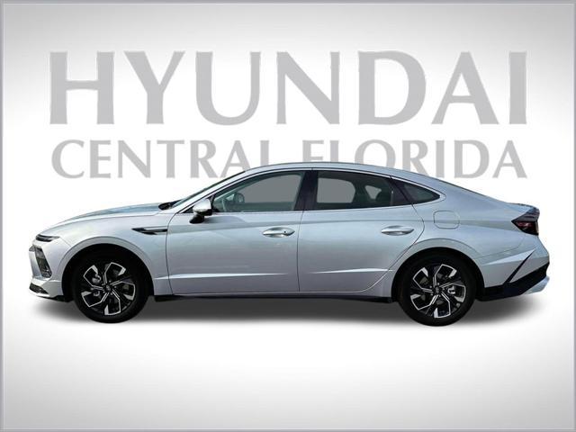 new 2024 Hyundai Sonata car, priced at $25,819