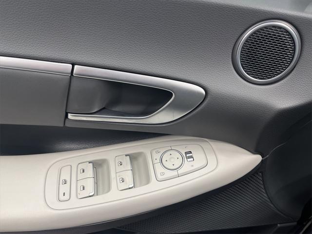 new 2025 Hyundai Sonata car, priced at $28,176