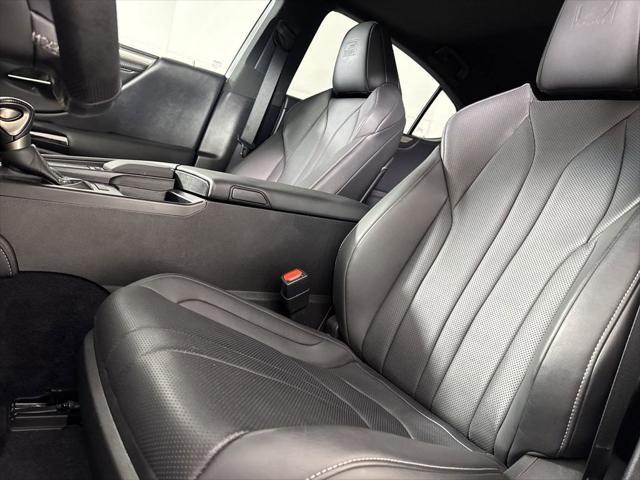 used 2022 Lexus ES 350 car, priced at $31,999