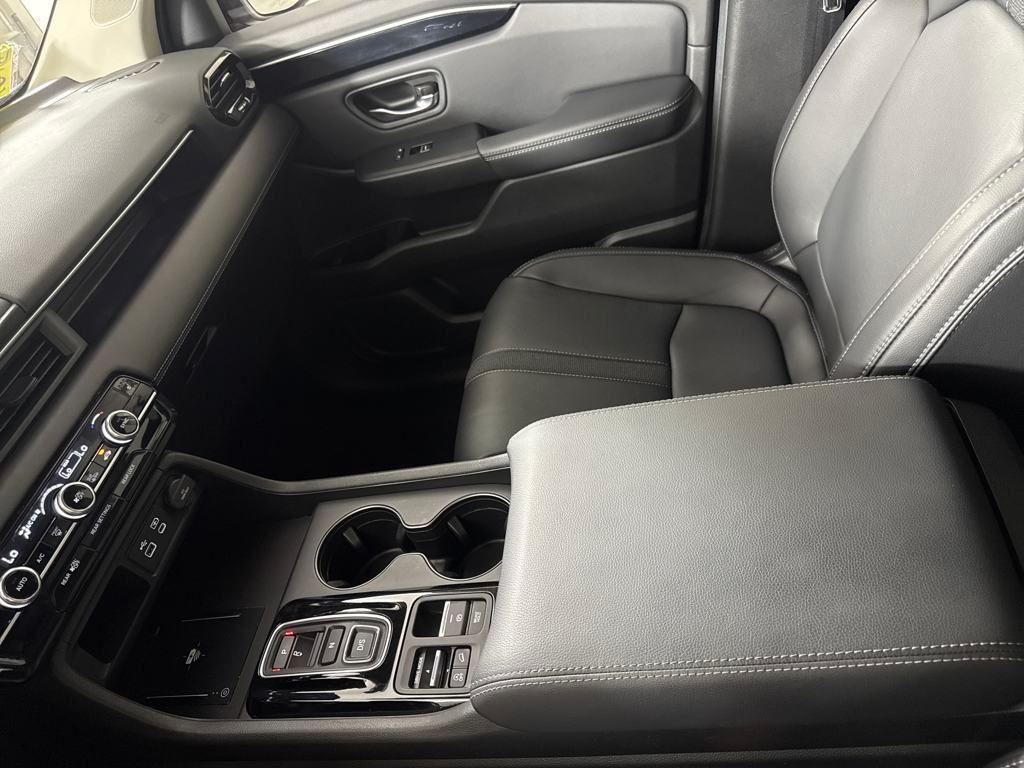 used 2024 Honda Pilot car, priced at $35,150