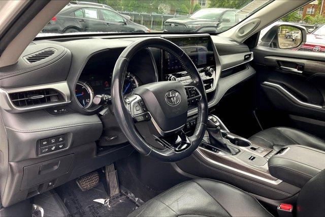 used 2021 Toyota Highlander Hybrid car, priced at $35,695
