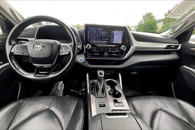 used 2021 Toyota Highlander Hybrid car, priced at $35,695