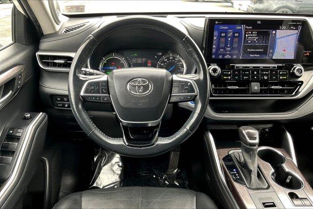 used 2021 Toyota Highlander Hybrid car, priced at $35,695