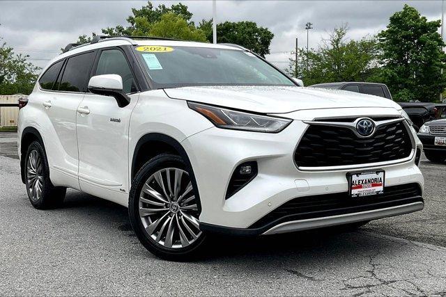 used 2021 Toyota Highlander Hybrid car, priced at $35,695