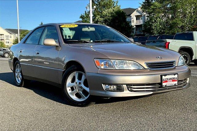 used 2001 Lexus ES 300 car, priced at $6,495
