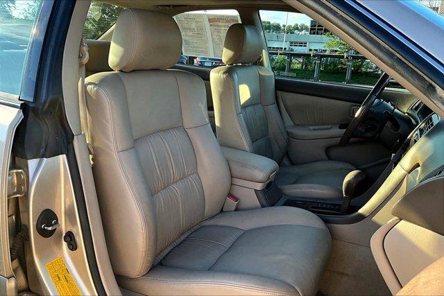 used 2001 Lexus ES 300 car, priced at $6,495