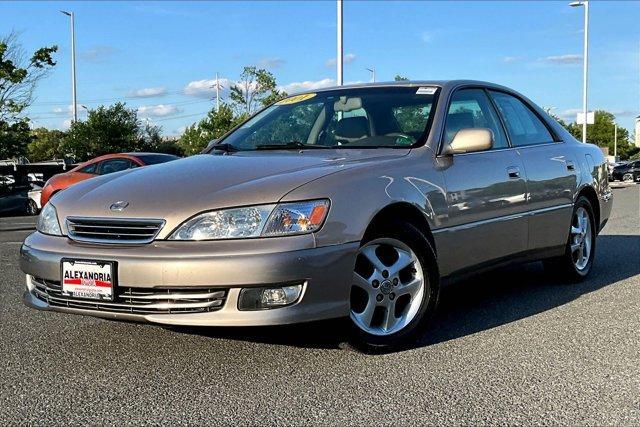 used 2001 Lexus ES 300 car, priced at $6,495