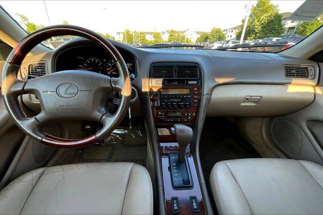 used 2001 Lexus ES 300 car, priced at $6,495