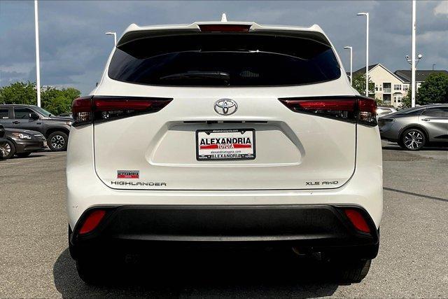 used 2024 Toyota Highlander car, priced at $42,495
