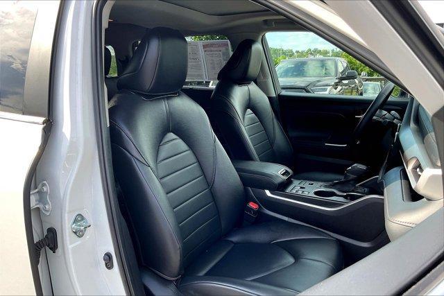 used 2024 Toyota Highlander car, priced at $42,495