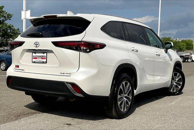 used 2024 Toyota Highlander car, priced at $42,495