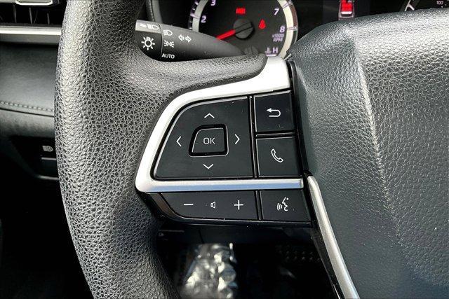 used 2022 Toyota Highlander car, priced at $30,695
