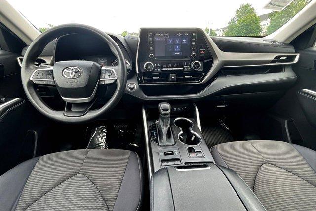 used 2022 Toyota Highlander car, priced at $30,695