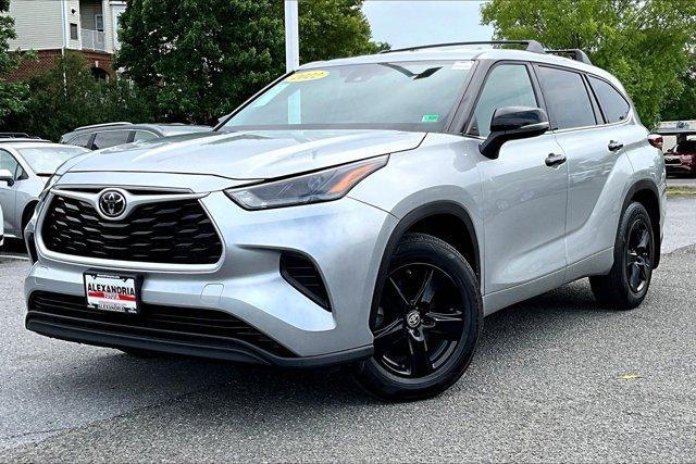 used 2022 Toyota Highlander car, priced at $30,695