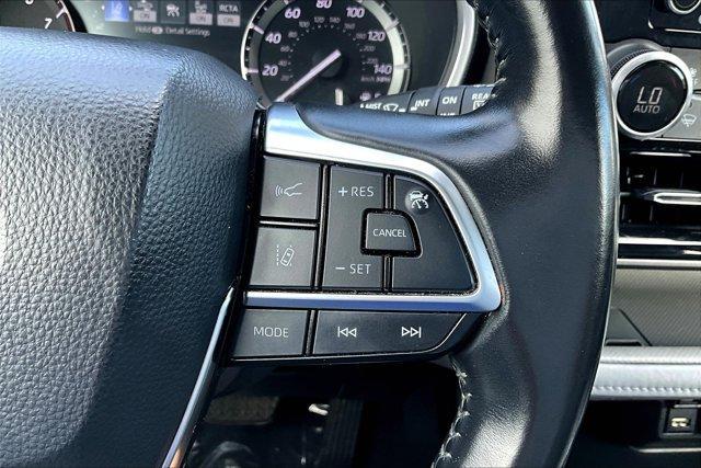used 2021 Toyota Highlander car, priced at $30,995