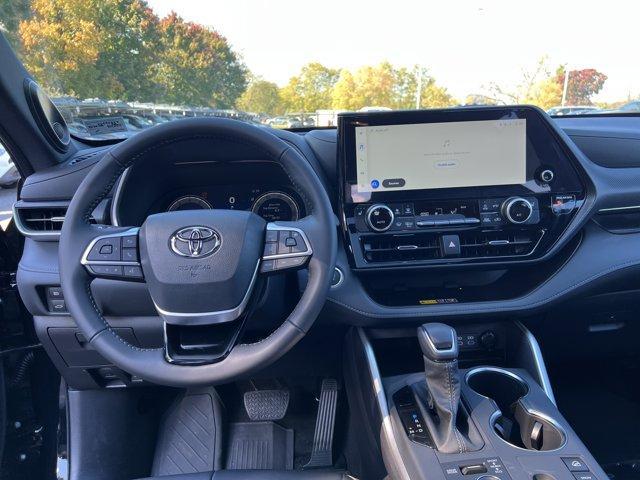new 2026 Toyota Highlander car, priced at $50,598