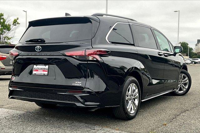 used 2022 Toyota Sienna car, priced at $44,995