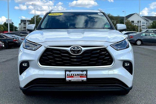 used 2022 Toyota Highlander car, priced at $34,995
