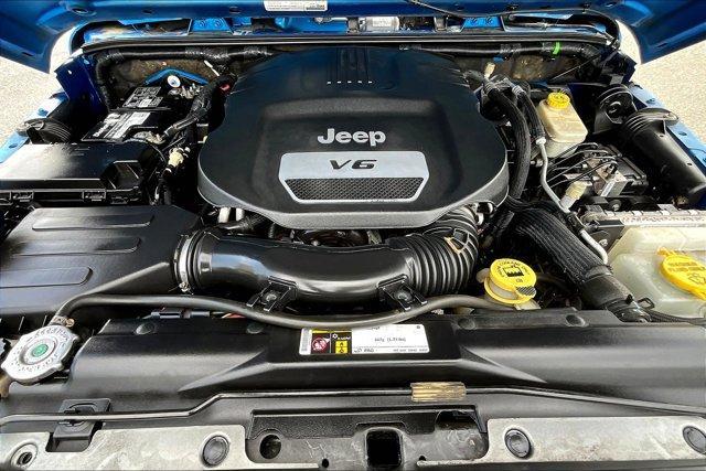 used 2015 Jeep Wrangler Unlimited car, priced at $16,795