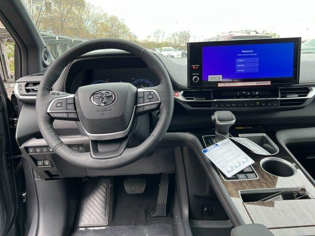new 2025 Toyota Sienna car