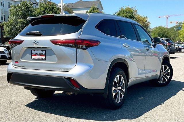 used 2023 Toyota Highlander car, priced at $36,795