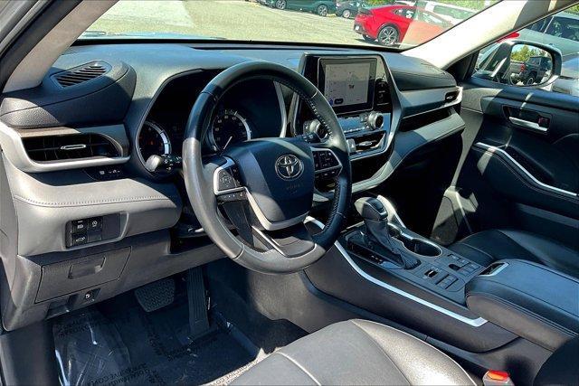 used 2023 Toyota Highlander car, priced at $36,795