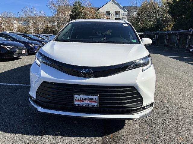 new 2026 Toyota Sienna car, priced at $52,395