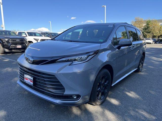 new 2025 Toyota Sienna car