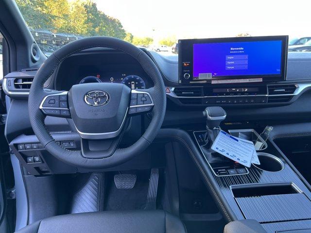 new 2025 Toyota Sienna car